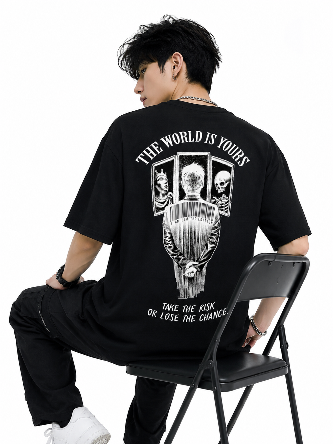 ATTITUDE START OF FASHION The World Is Yours Graphic Oversized Black T-Shirt