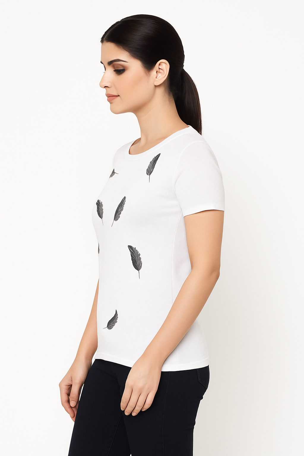 Attitude Start Of Fashion Women’s White Feather Print T-Shirt – Soft Cotton Casual Tee